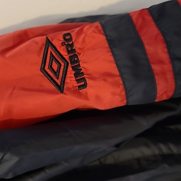 Umbro windbreaker - Picture 6 of 7